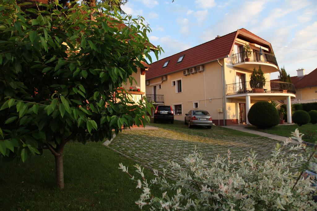Erika Apartmanhazak Heviz Room photo
