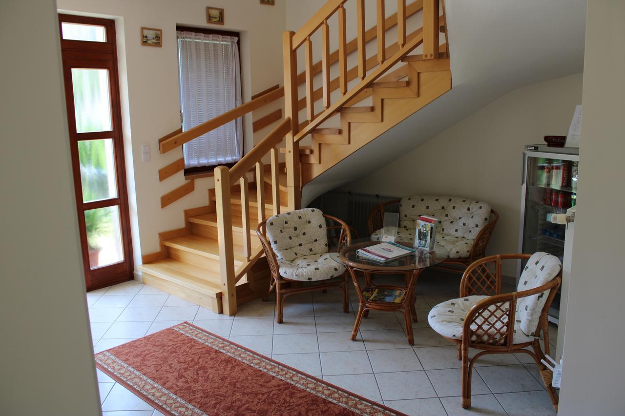 Erika Apartmanhazak Heviz Exterior photo